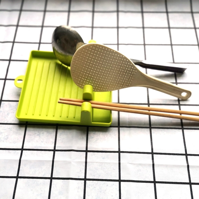 Complete kitchen unit shelf