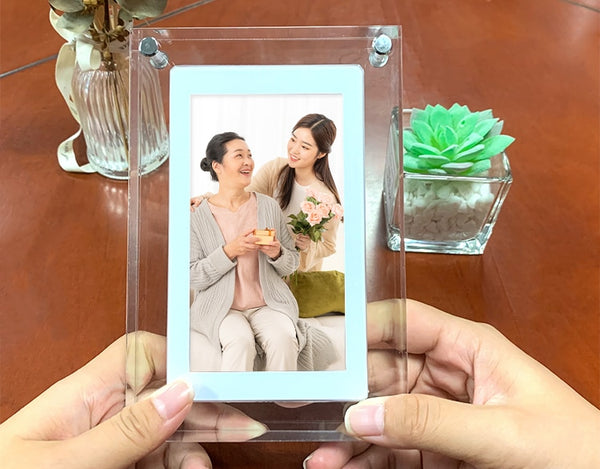 Vertical Digital Family Frame USB